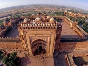 Enlarge Image tourist places near agra within 500 kms