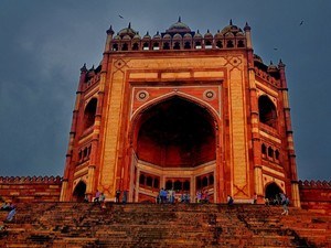 places to visit in agra in one day