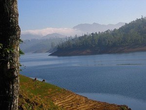 Sholayar Dam