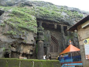 nearby places to visit in pune within 30 km
