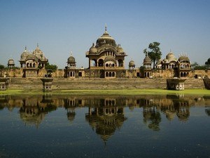 Enlarge Image tourist places near agra within 500 kms