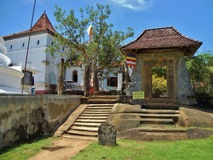 Galapata Raja Maha Vihara
