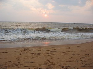 Shanghumugham Beach