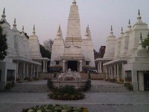 Doodhadhari Barfani Temple