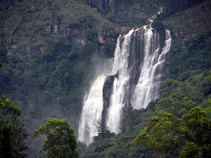 Bomburu Ella Falls