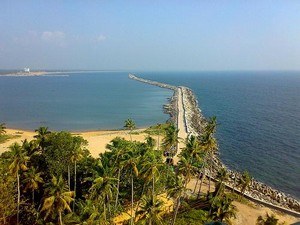 Thangasseri Beach & Light House