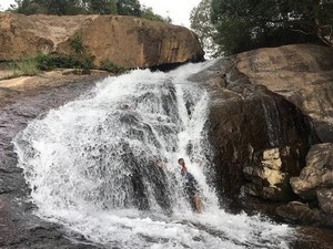 Viripara / Kainagiri Waterfall