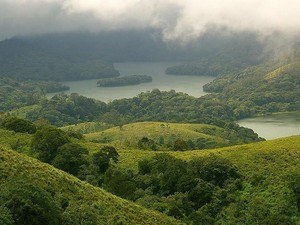 natural tourist places in kerala