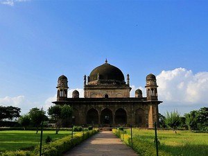 Black Taj / Tomb Of Shah Nawaz Khan