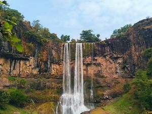 Mohadi Waterfall