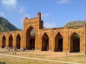Adhai Din Ka Jhopra
