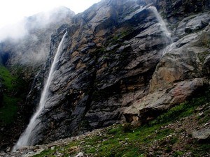 Vasudhara Falls Vasudhara Falls