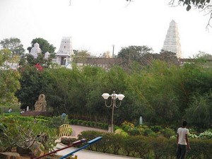 nearest places to visit from hyderabad