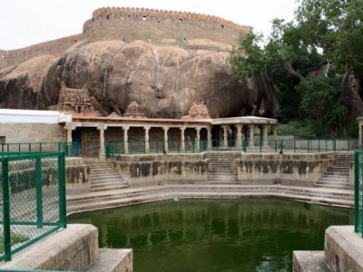 Thirumayam Fort