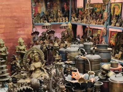 Karaikudi Antique Market