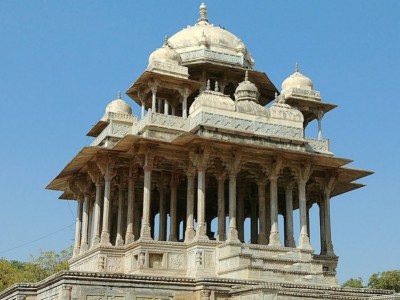 Chaurasi Khambon Ki Chhatri
