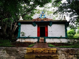 Aadumalleshwara Temple & Zoo