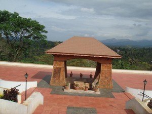 historical tourist places in kerala