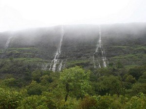 Nadukani