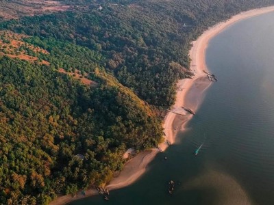 Bhogave Beach