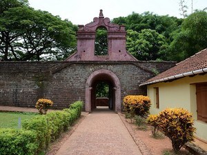 historical tourist places in kerala