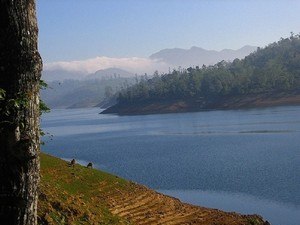 Sholayar Dam