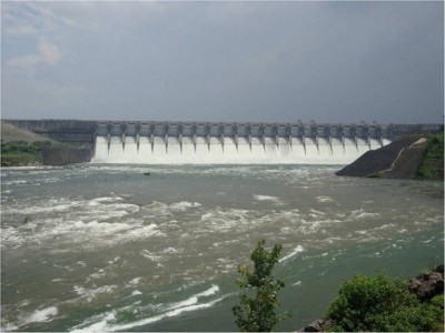 Ukai Dam