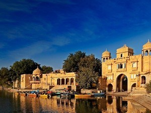 Gadisar Lake / Gadsisar Lake