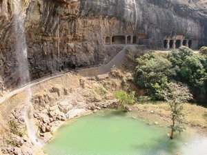 Cave 29 / Dumar Lena