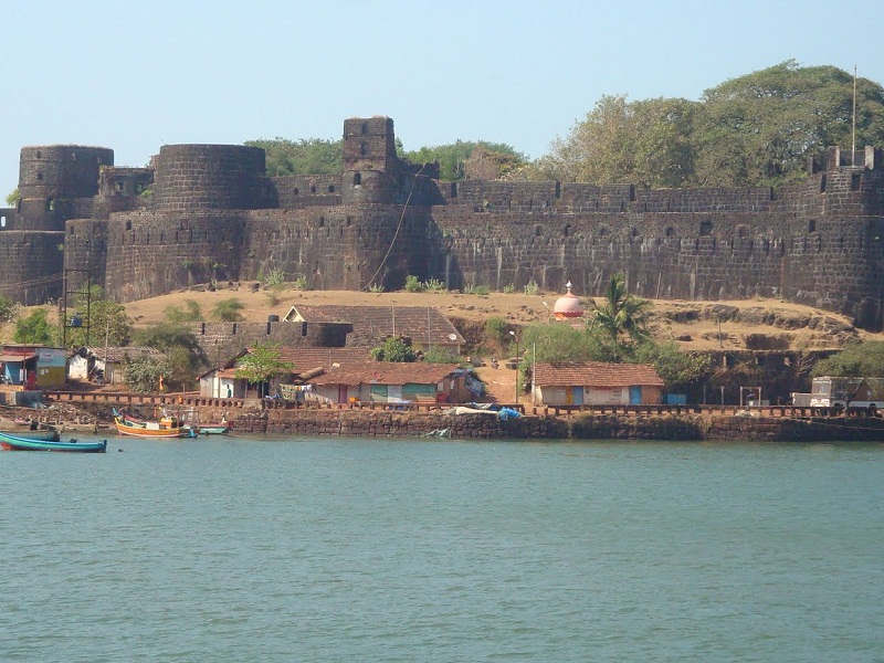 tourist places near ratnagiri