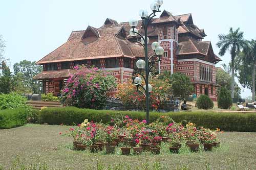 Famous Tourist Places In Trivandrum