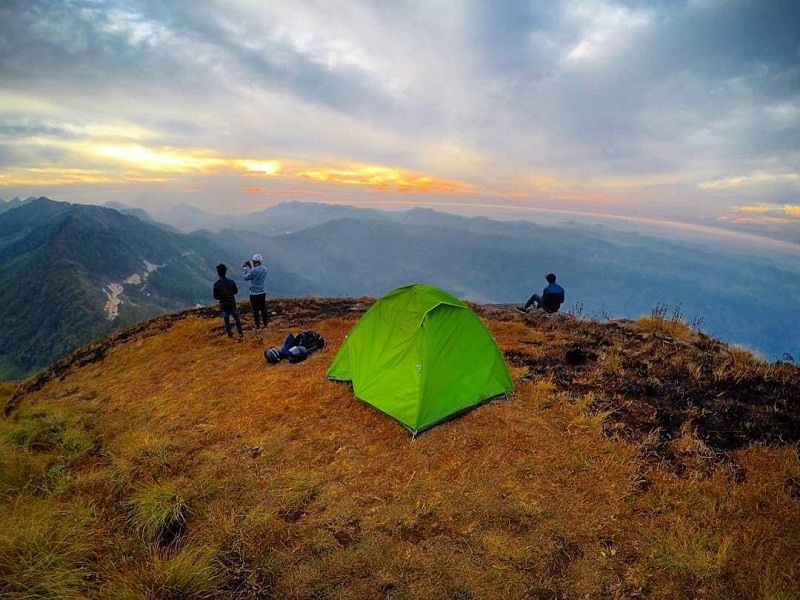 chokramudi trek munnar