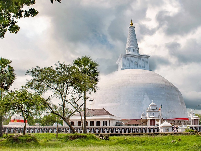 places visit anuradhapura sri lanka