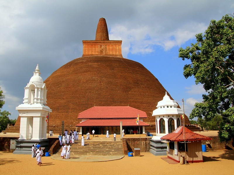 anuradhapura trip essay