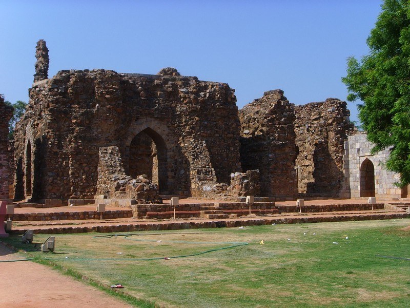 Alauddin Khilji Tomb And Madrasa
