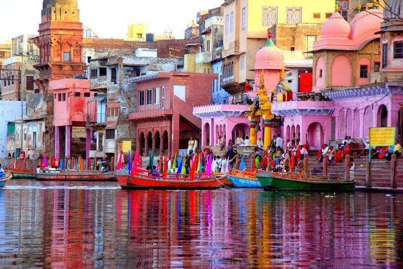 tourist places mathura