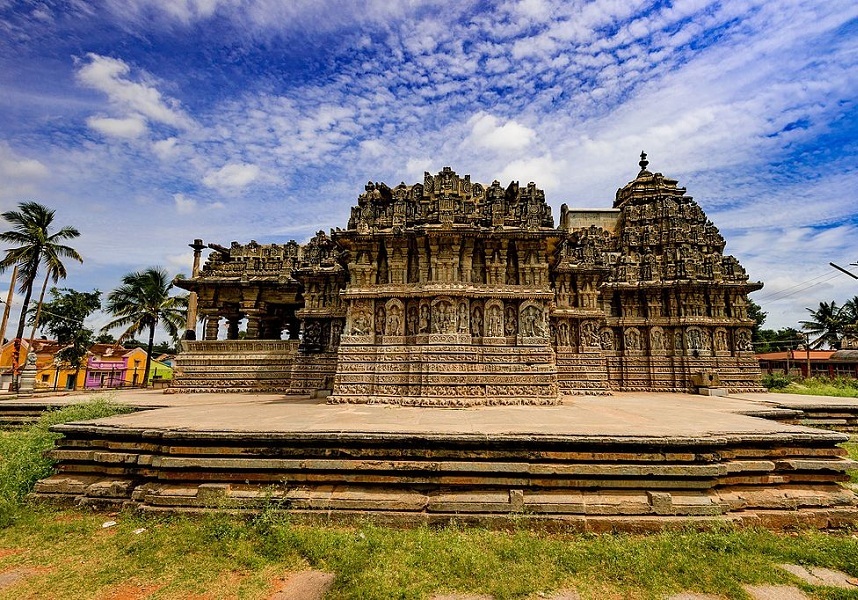 places near bangalore to visit within 200 km