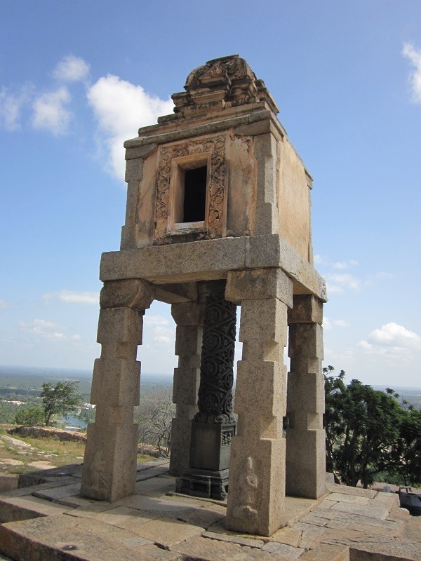Tyagada Kamba - Vindhyagiri