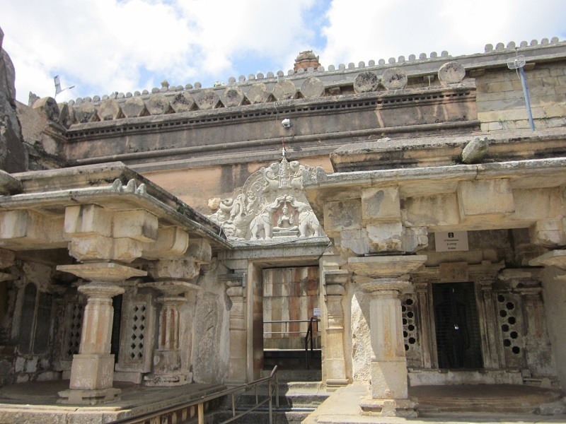 Akhanda Bagilu - Vindhyagiri