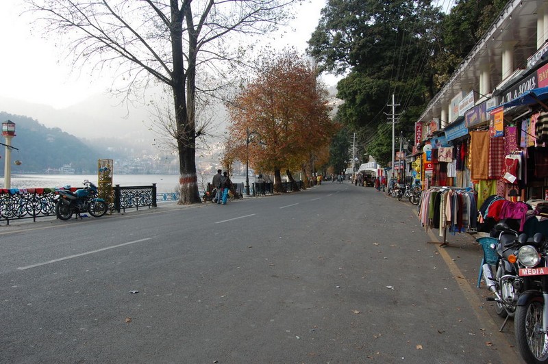 Mall Road, Nainital - Things to buy