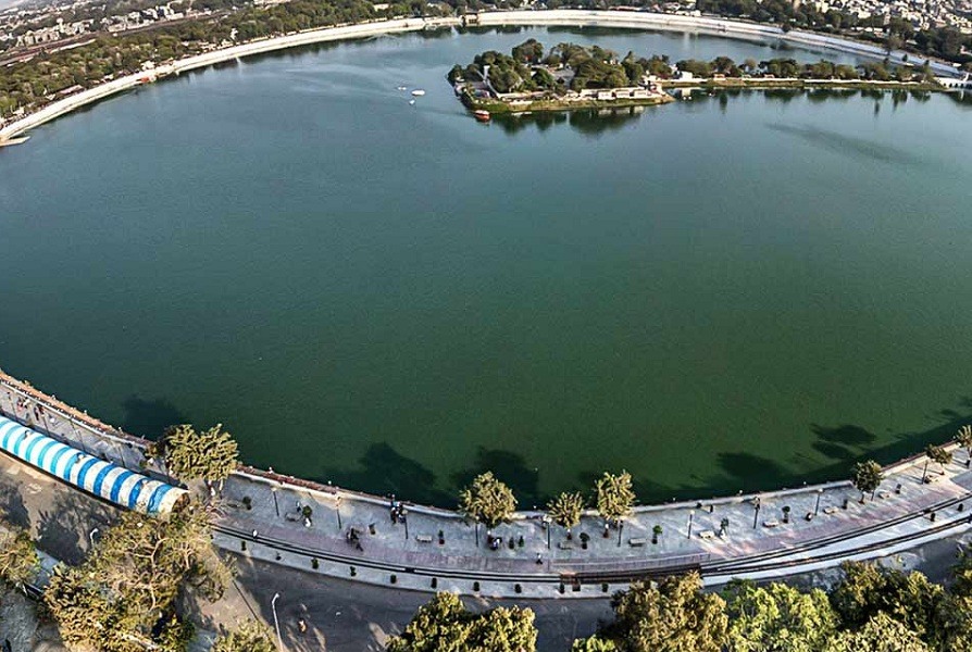 Kankaria Lake, Ahmedabad - Timings, Boating, Best time to visit