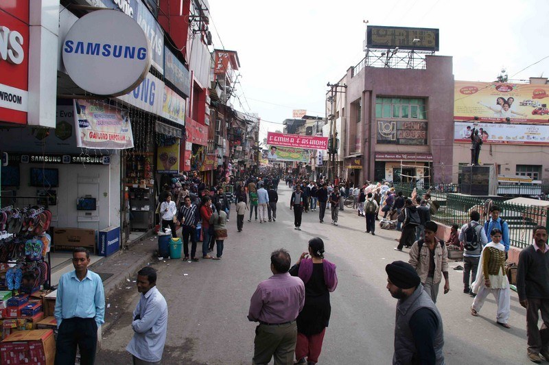 Paltan Bazar, Dehradun - Things to buy