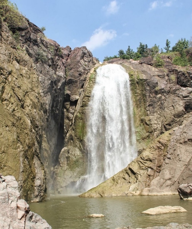 Gayathri Waterfalls