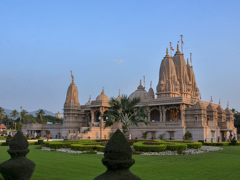 Shri Swaminarayan Temple / BAPS Mandir