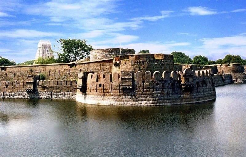 Image result for vellore fort images in vellore