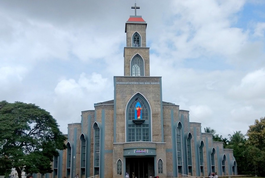 Sacred Heart Cathedral Church Shimoga Timings History Pooja 