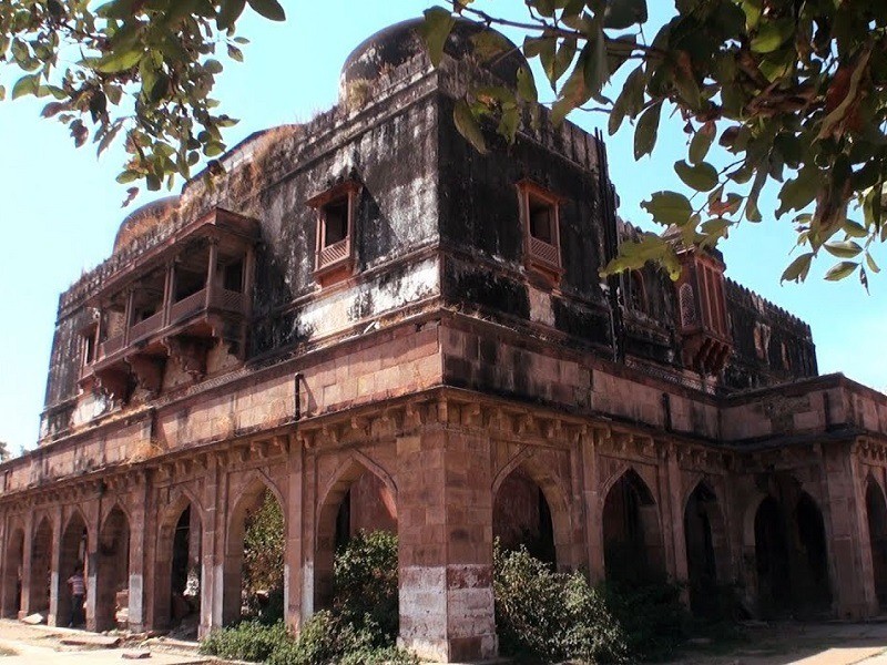 Kaliadeh Palace
