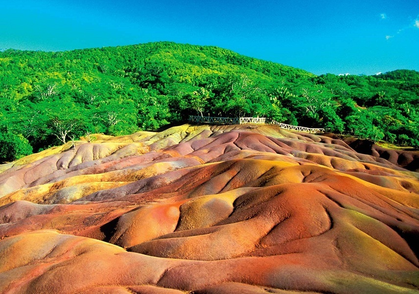 Mauritius_Coloured_Earths_Main