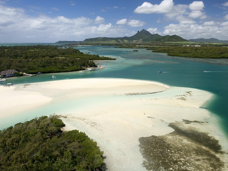 Mauritius_Ile_Aux_Cerfs_Main