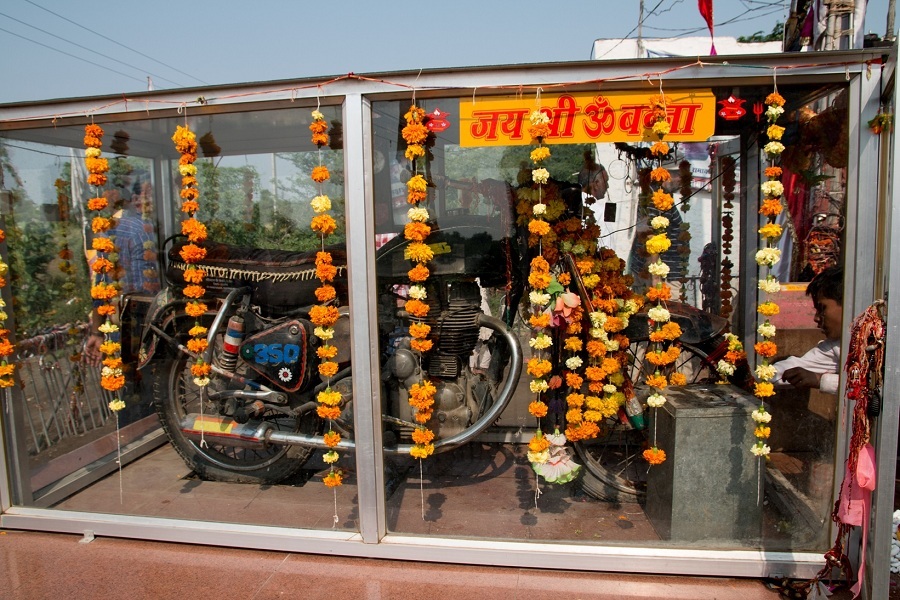 Bullet_Baba_Temple